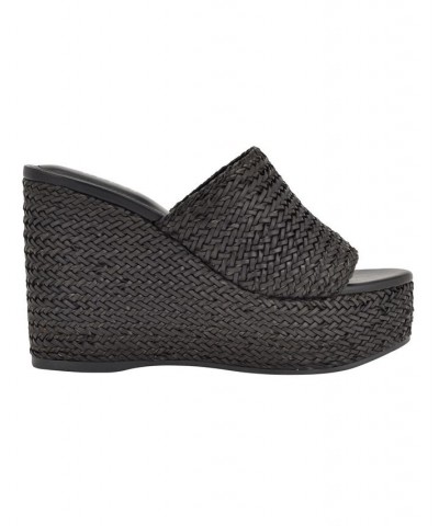 Women's Yenisa Single Band Slide Platform Wedge Sandal Black $40.33 Shoes